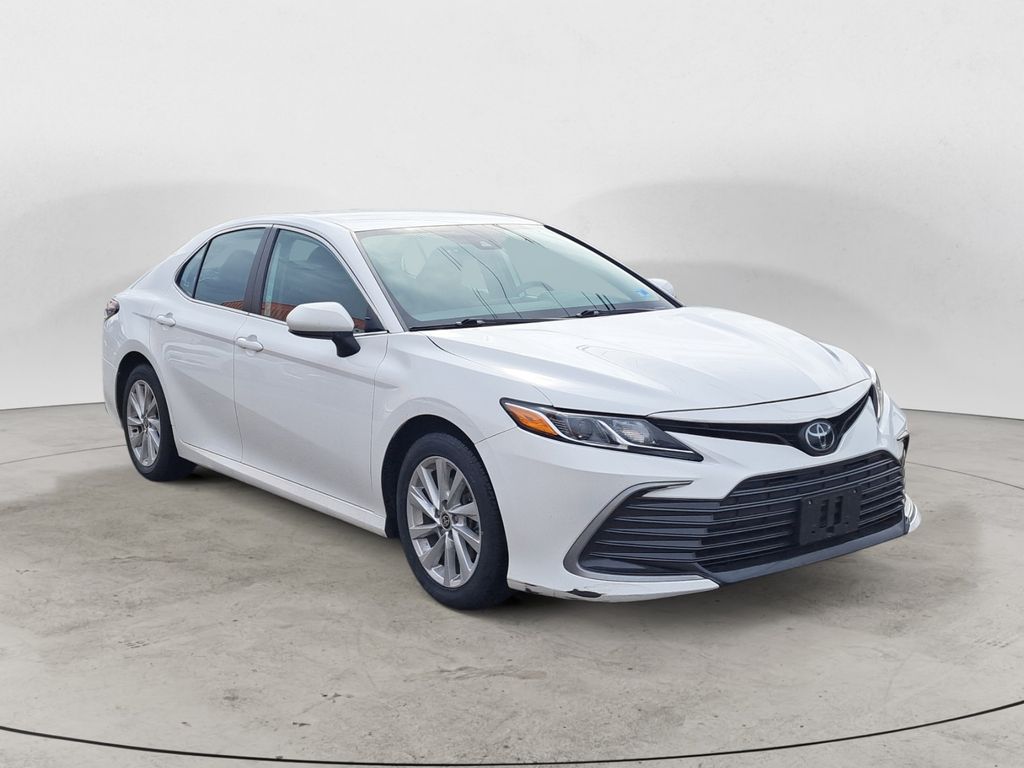 2024 Toyota Camry LE FWD
