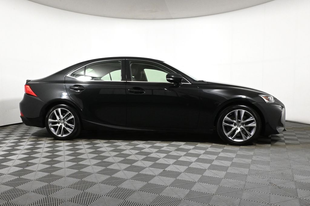 Thumbnail: 2020 Lexus IS - 8