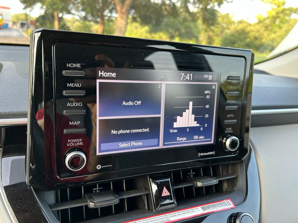 2022 Toyota Corolla Cross L 22