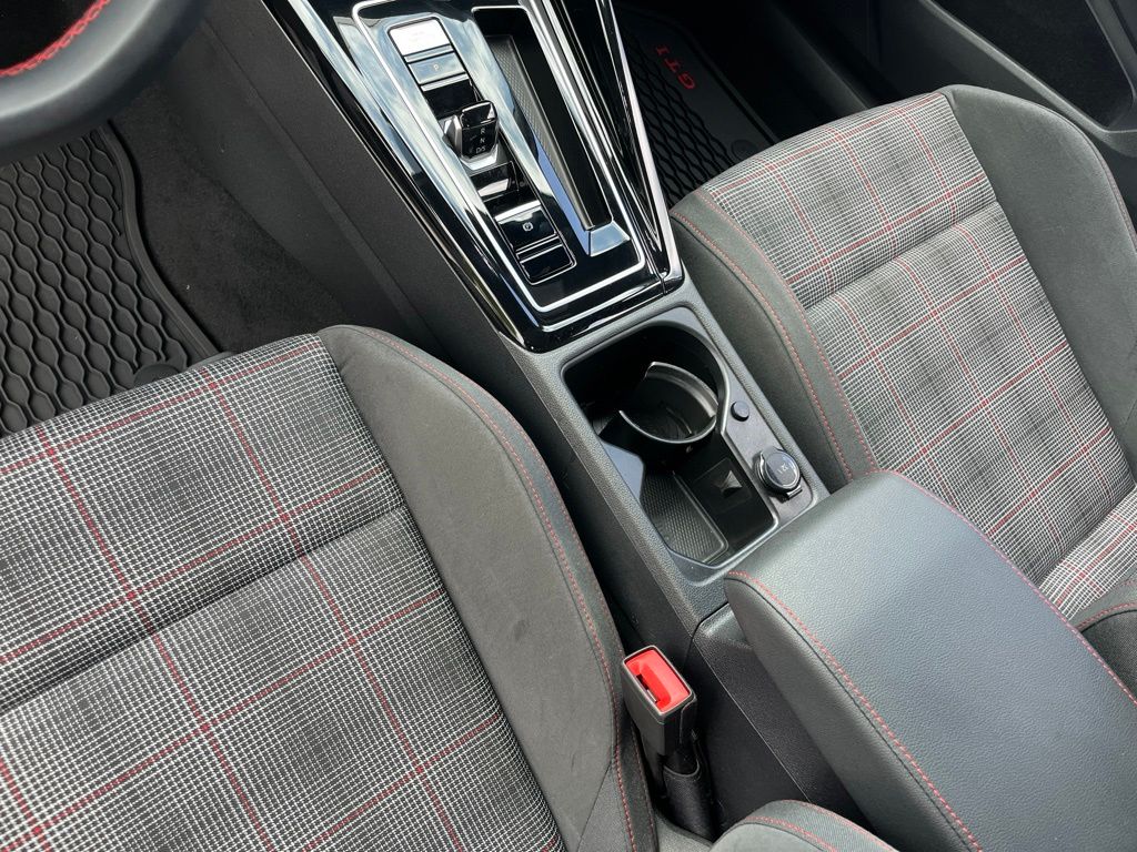 Thumbnail: 2024 Volkswagen Golf - 19