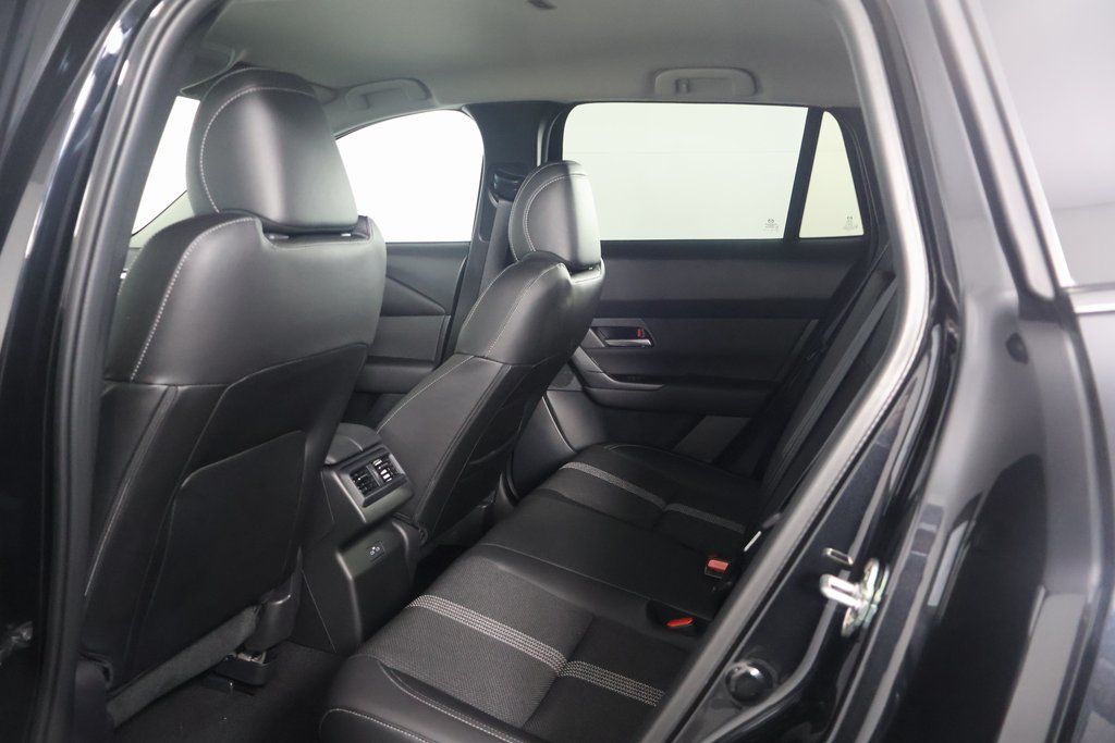 2025 Mazda CX-50  6