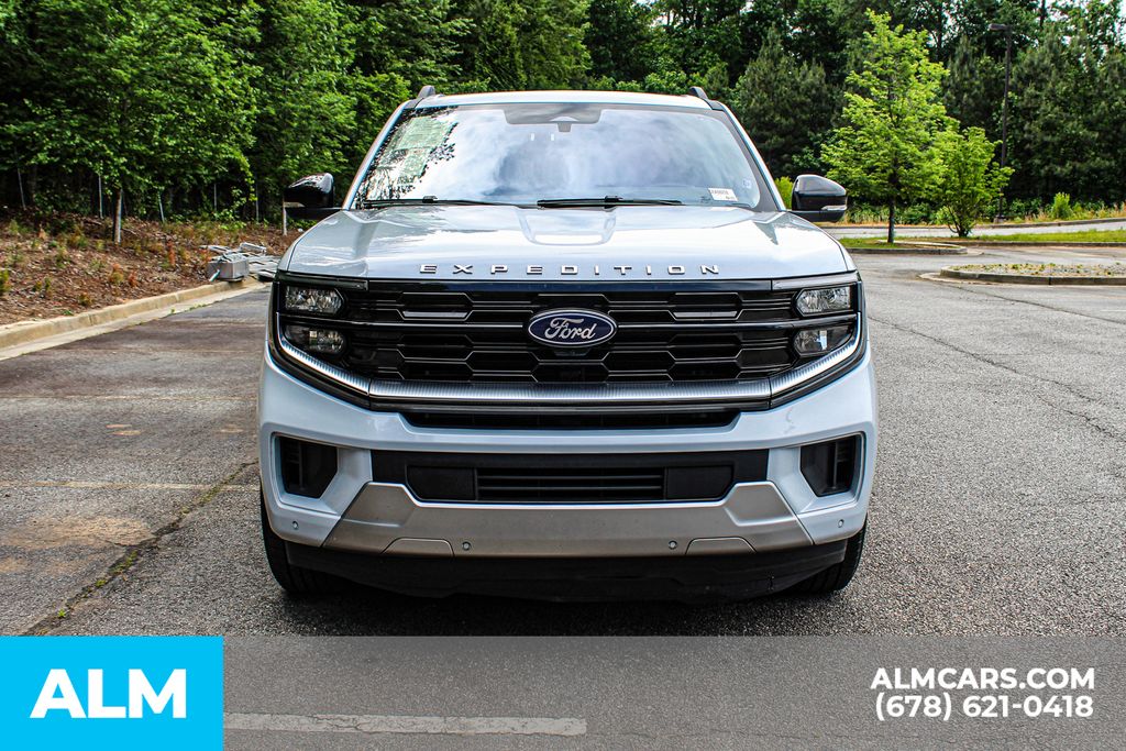 Used 2025 Silver Ford Platinum image 10