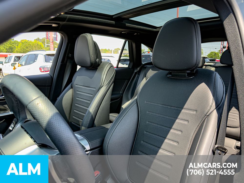 Used 2025 Black Mercedes-Benz GLC 300 image 6