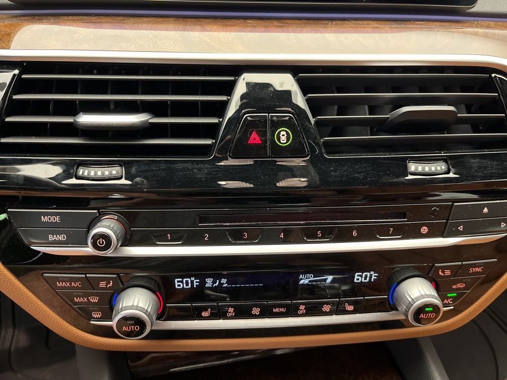 Thumbnail: 2019 BMW 5 Series - 19