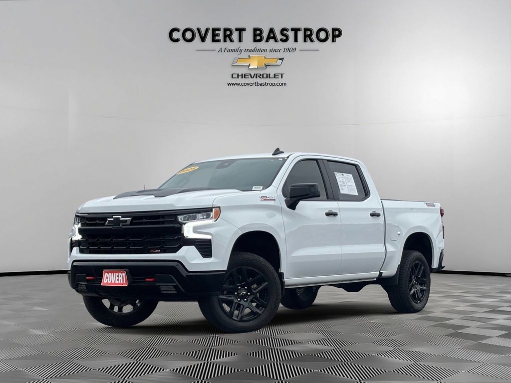 Summit White 2025 Chevrolet Silverado 1500 LT Trail Boss Crew Cab 4WD Pickup Truck Four-Wheel Drive Automatic