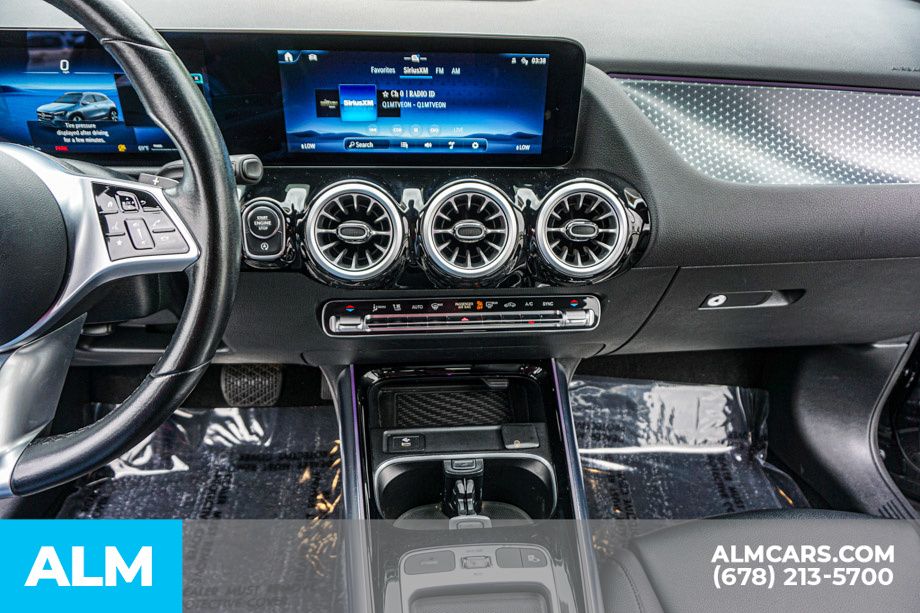 Used 2025 Black Mercedes-Benz GLA 250 image 39
