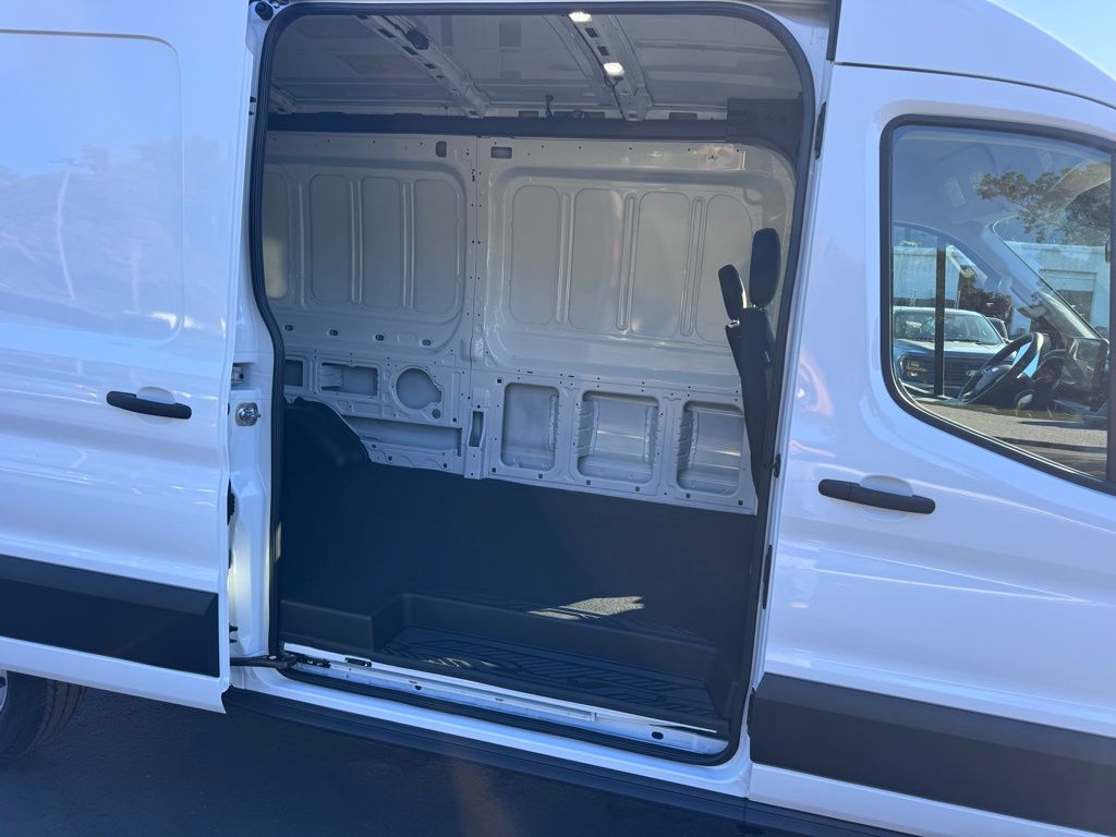 FordTransit-25024