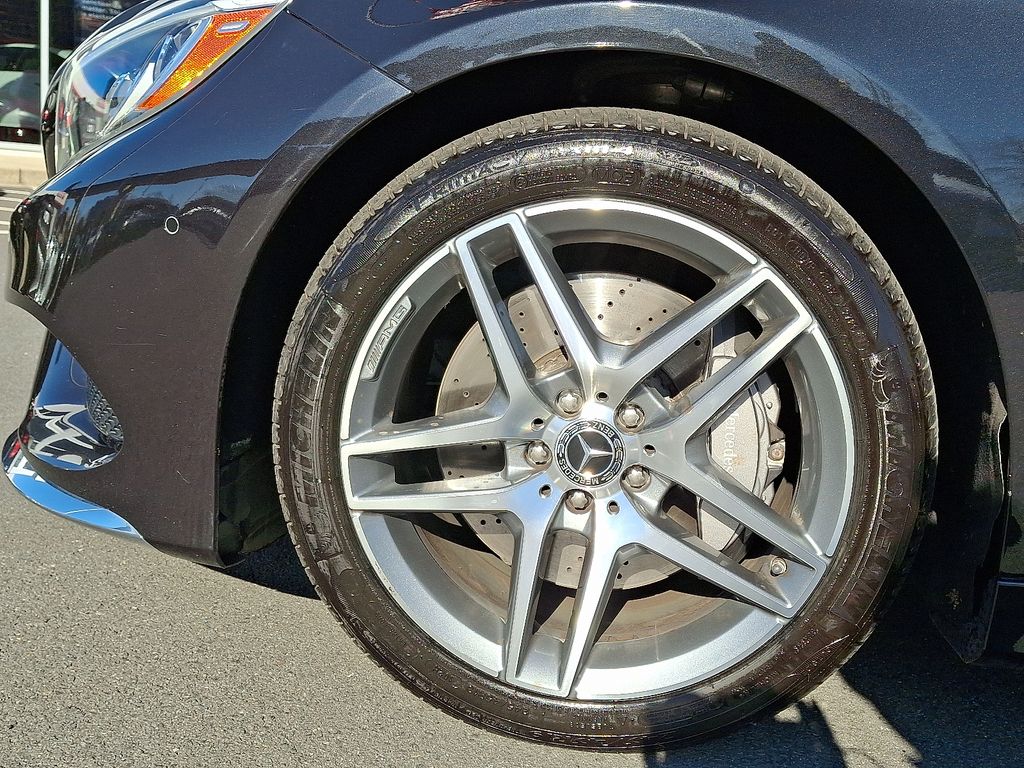 Thumbnail: 2017 Mercedes-Benz S-Class - 7