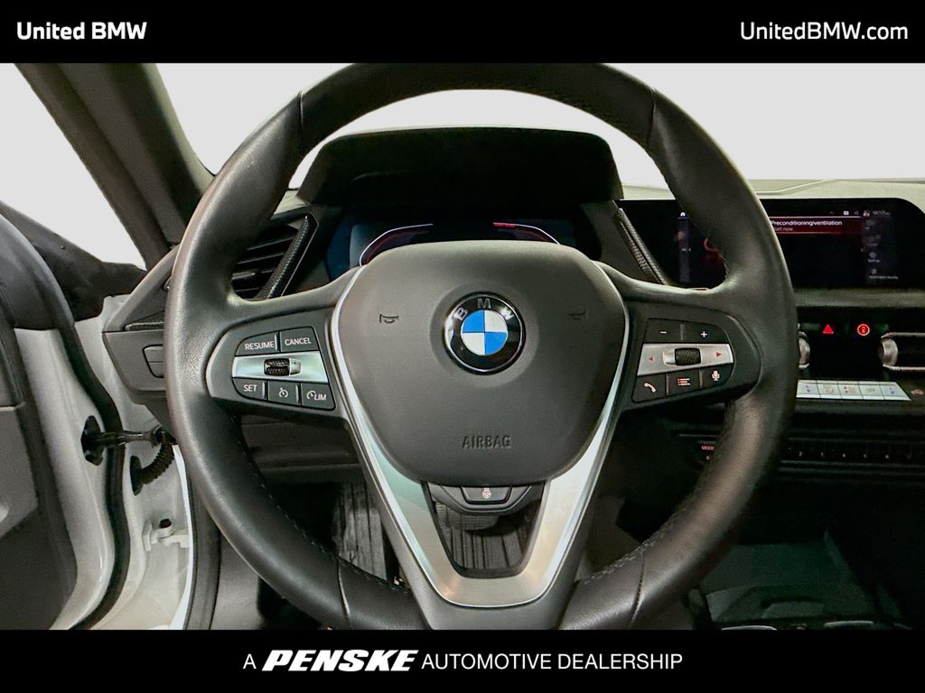 Thumbnail: 2024 BMW 2 Series - 6