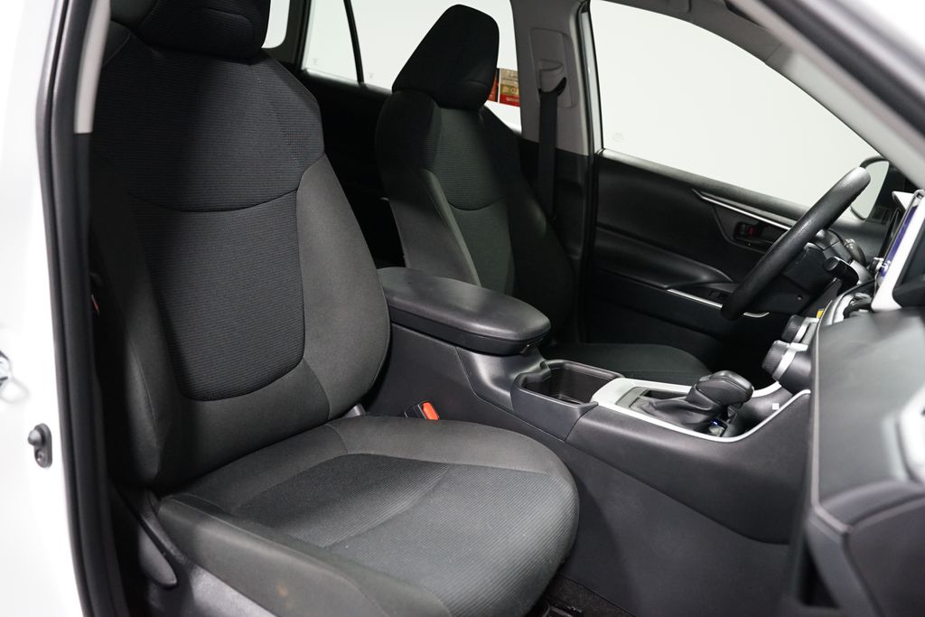 Thumbnail: 2025 Toyota RAV4 - 26