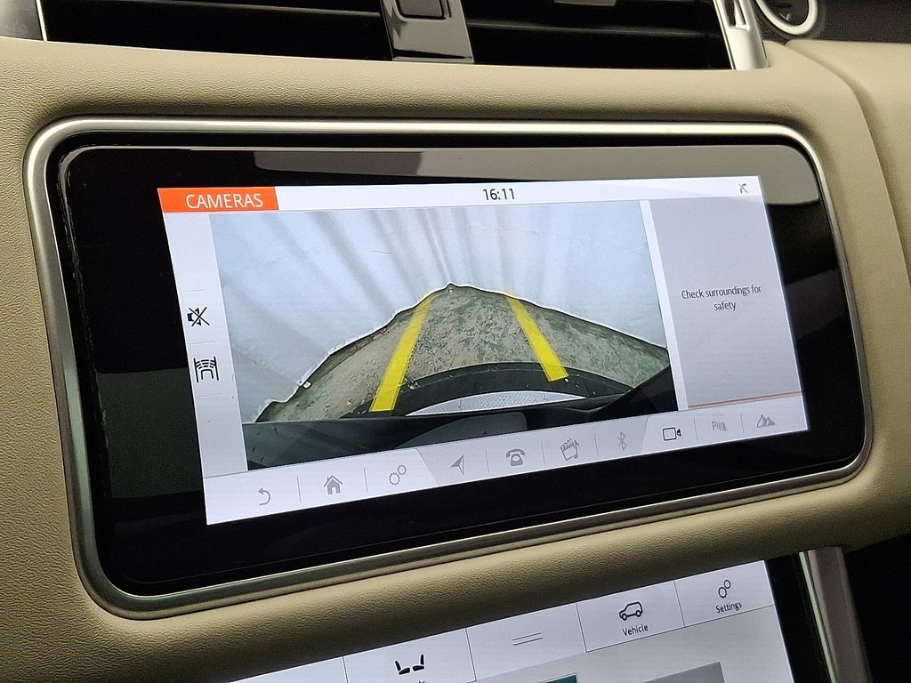 Thumbnail: 2022 Land Rover Range Rover Sport - 20