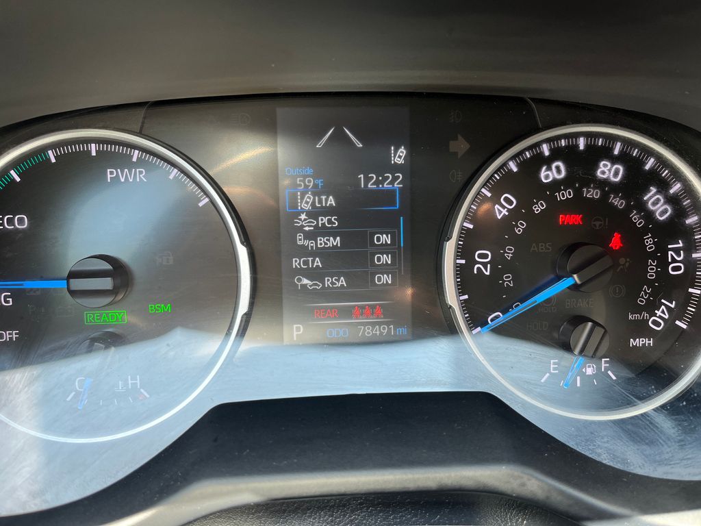 2022 Toyota RAV4 Hybrid XLE Premium photo