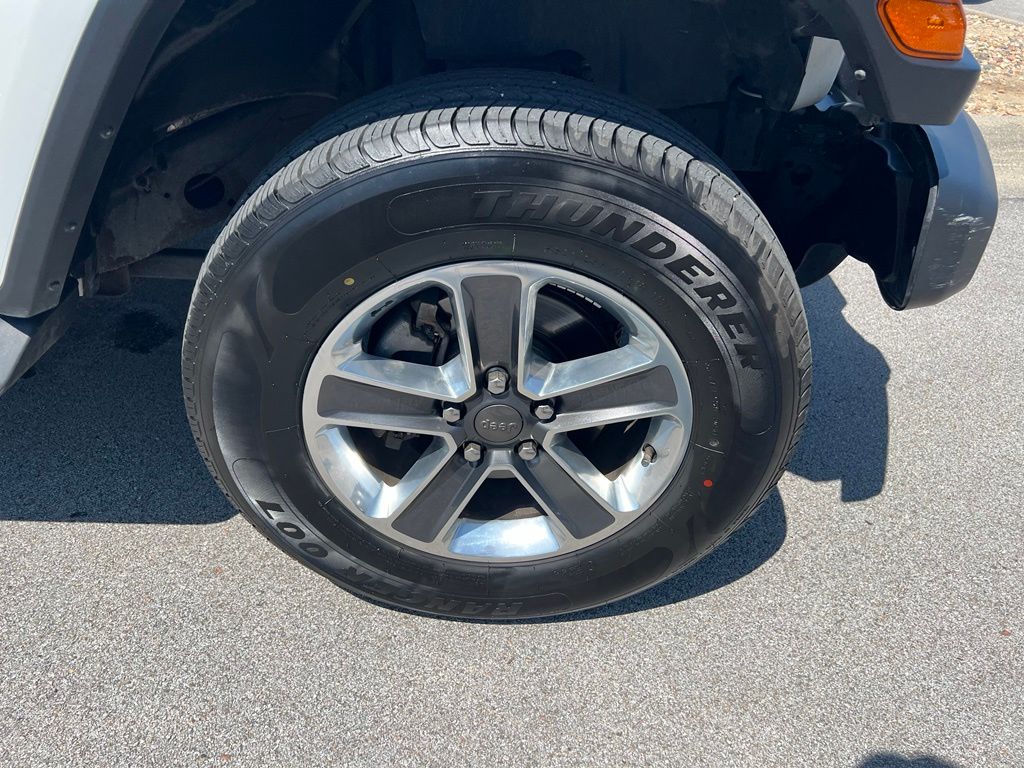 Used 2019 Jeep Wrangler SUV