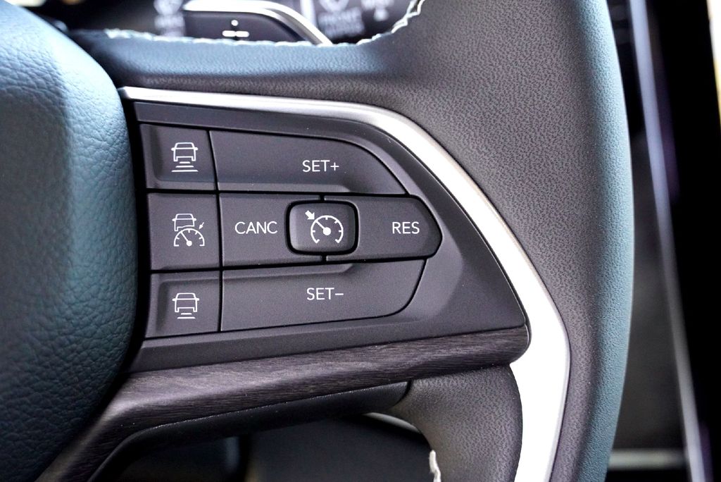 New Car 2025 Jeep Grand Cherokee L  Limited For Sale Under $50,000 In Taylor, Texas