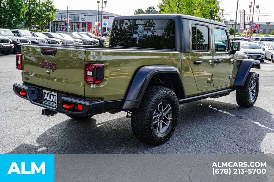 Used 2026 Green Jeep Mojave image 5