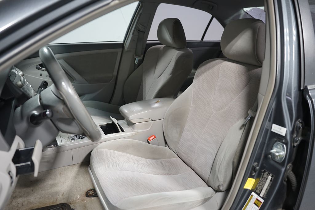 2011 Toyota Camry  6