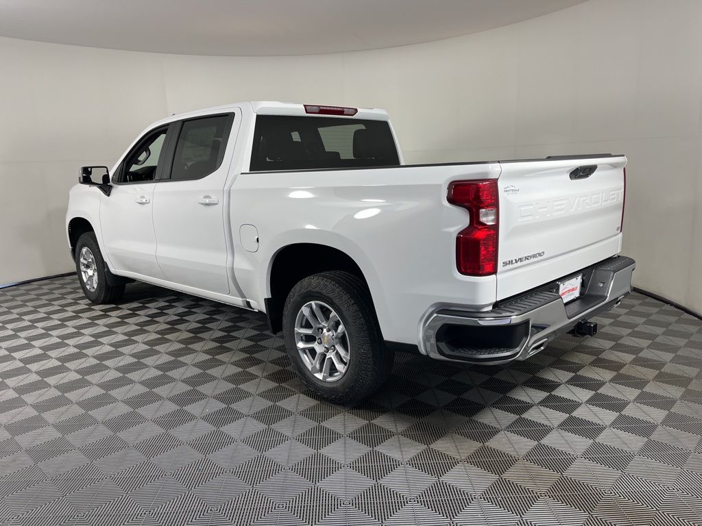 Thumbnail: 2026 Chevrolet Silverado 1500 - 3