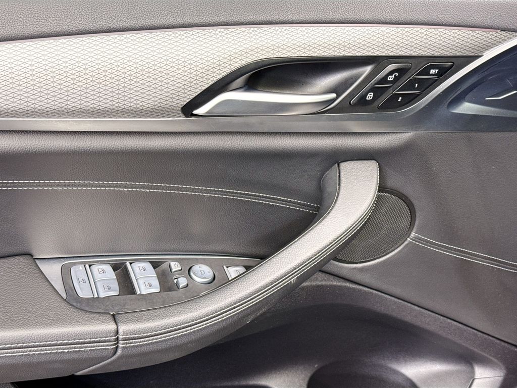 Thumbnail: 2021 BMW X3 - 22