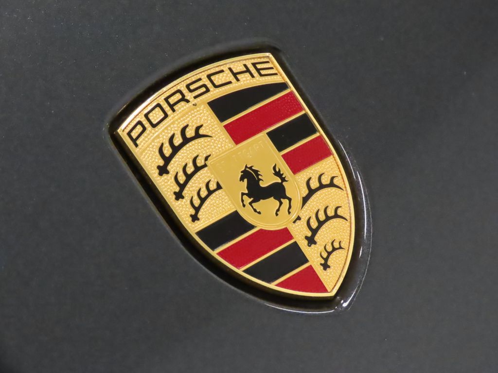 Thumbnail: 2021 Porsche Taycan - 13
