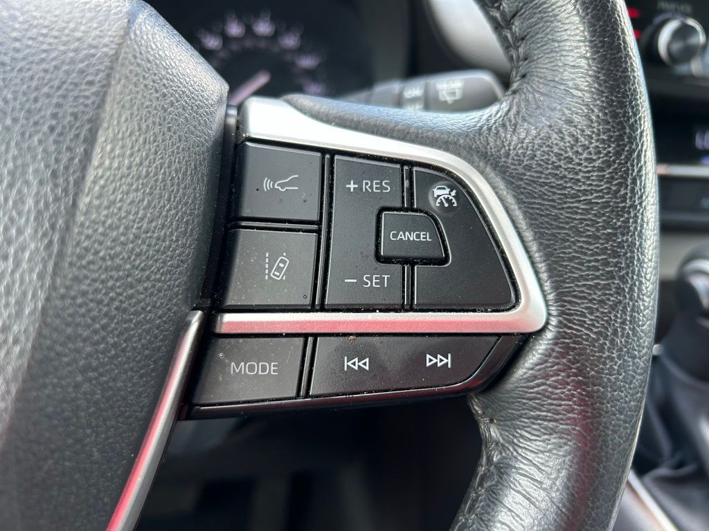 Thumbnail: 2024 Toyota Sienna - 19
