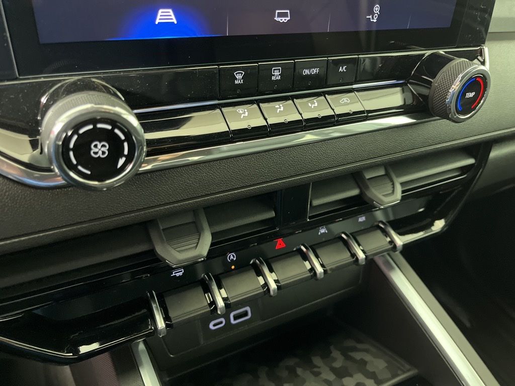 Thumbnail: 2026 Chevrolet Colorado - 28