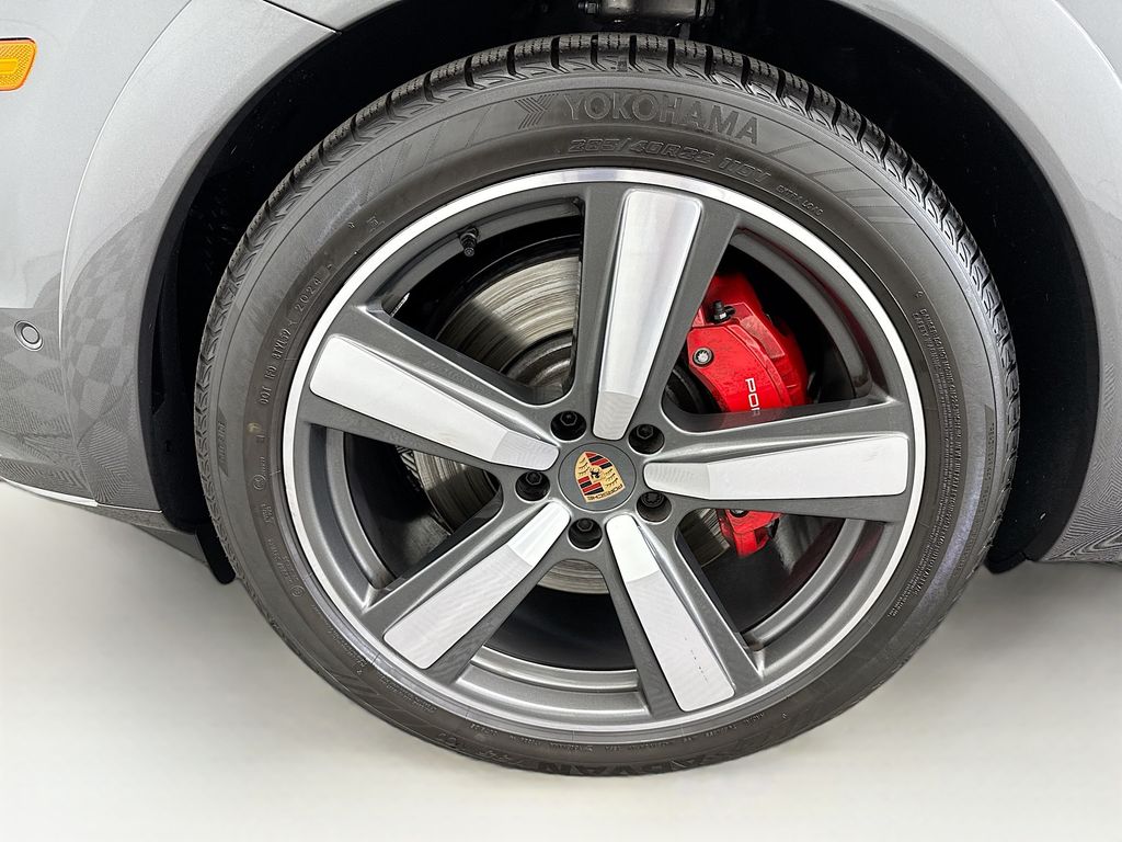 Thumbnail: 2025 Porsche Cayenne - 31