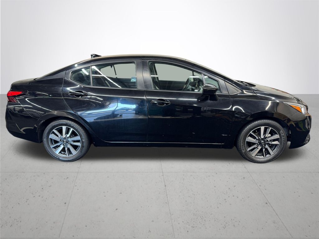 2021 Nissan Versa 1.6 SV