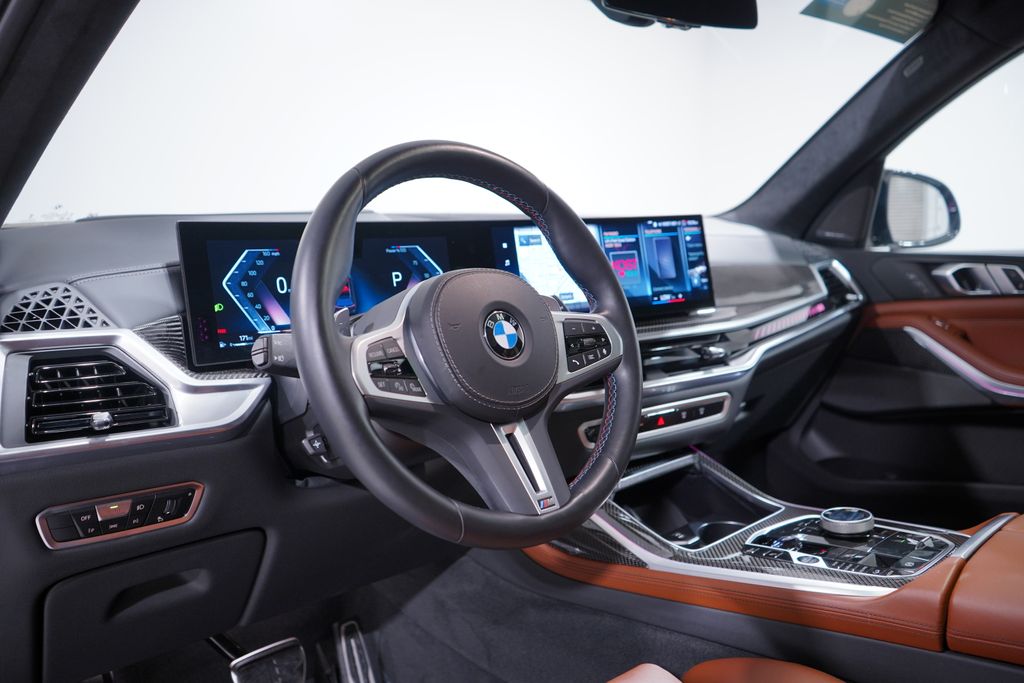 Thumbnail: 2023 BMW X7 - 6