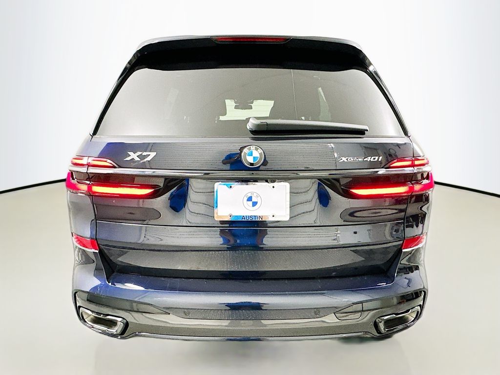 Thumbnail: 2027 BMW X7 - 6