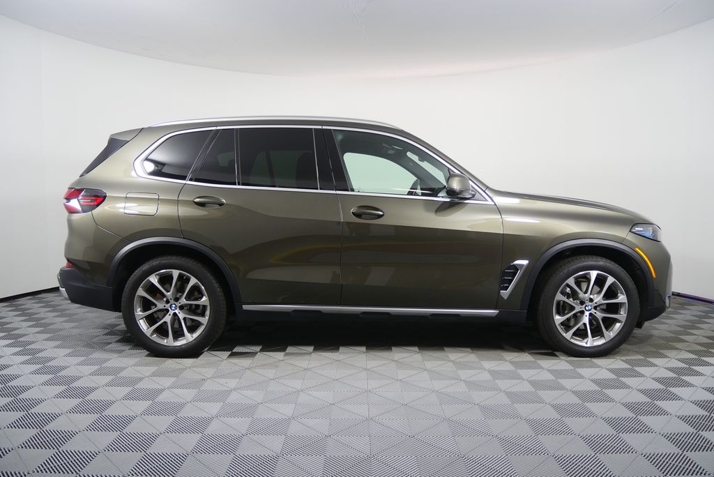 Thumbnail: 2025 BMW X5 - 2
