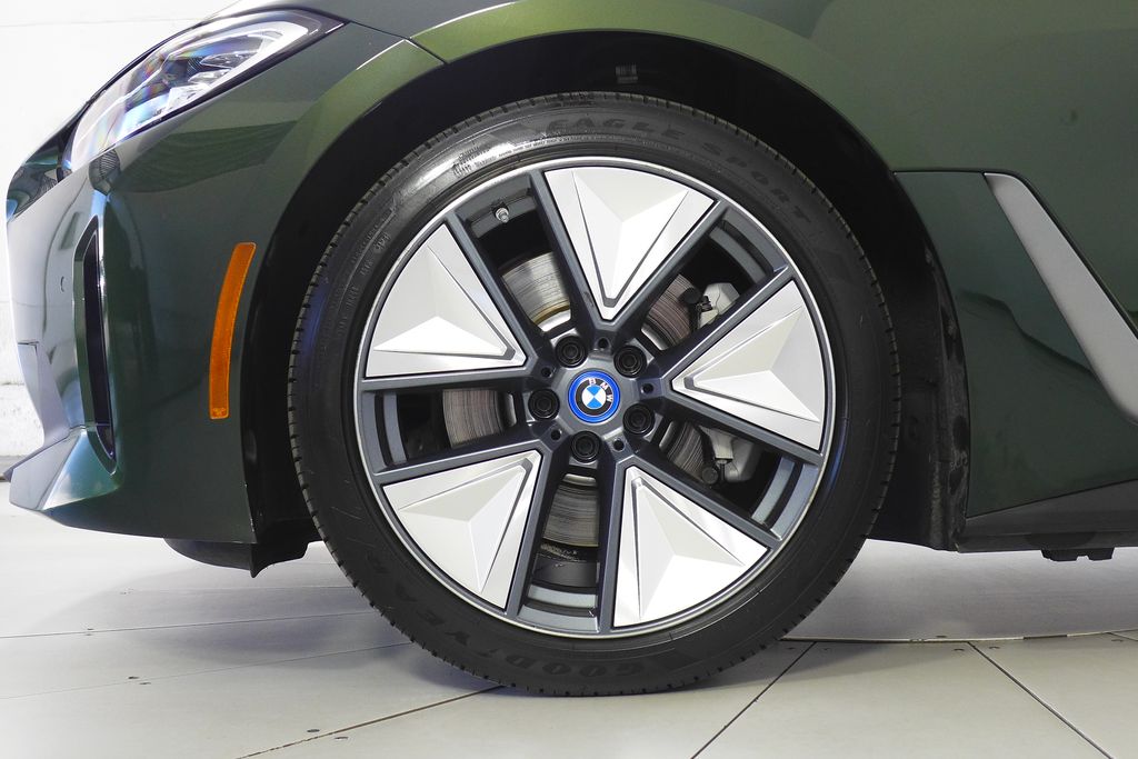 Thumbnail: 2023 BMW i4 - 5