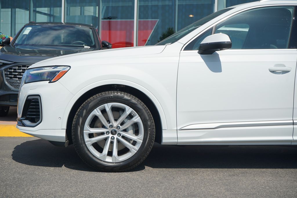 Thumbnail: 2026 Audi Q7 - 2