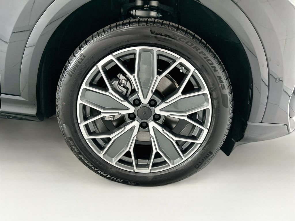 Thumbnail: 2026 Audi Q5 - 31