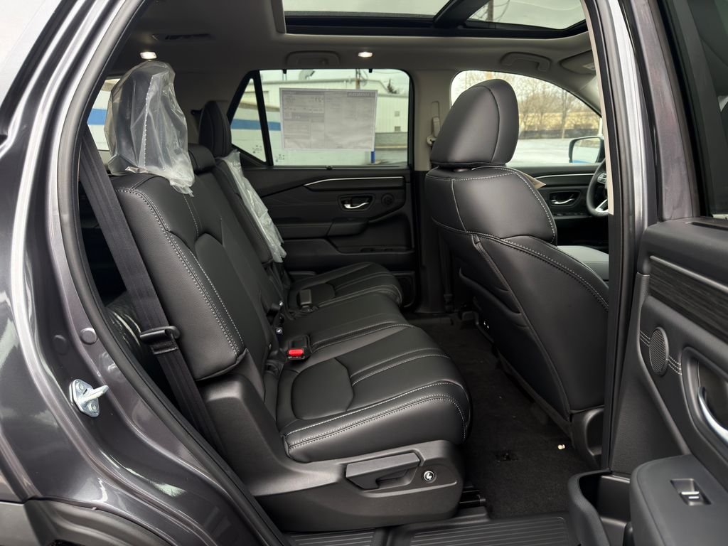 Thumbnail: 2026 Honda Pilot - 25