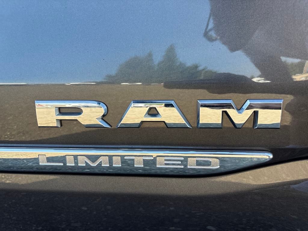 2019 Granite Crystal Metallic Clearcoat Ram 1500 Limited 4X4 Truck