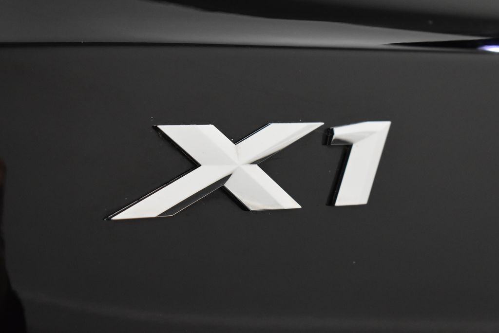 2023 BMW X1 xDrive28i 9