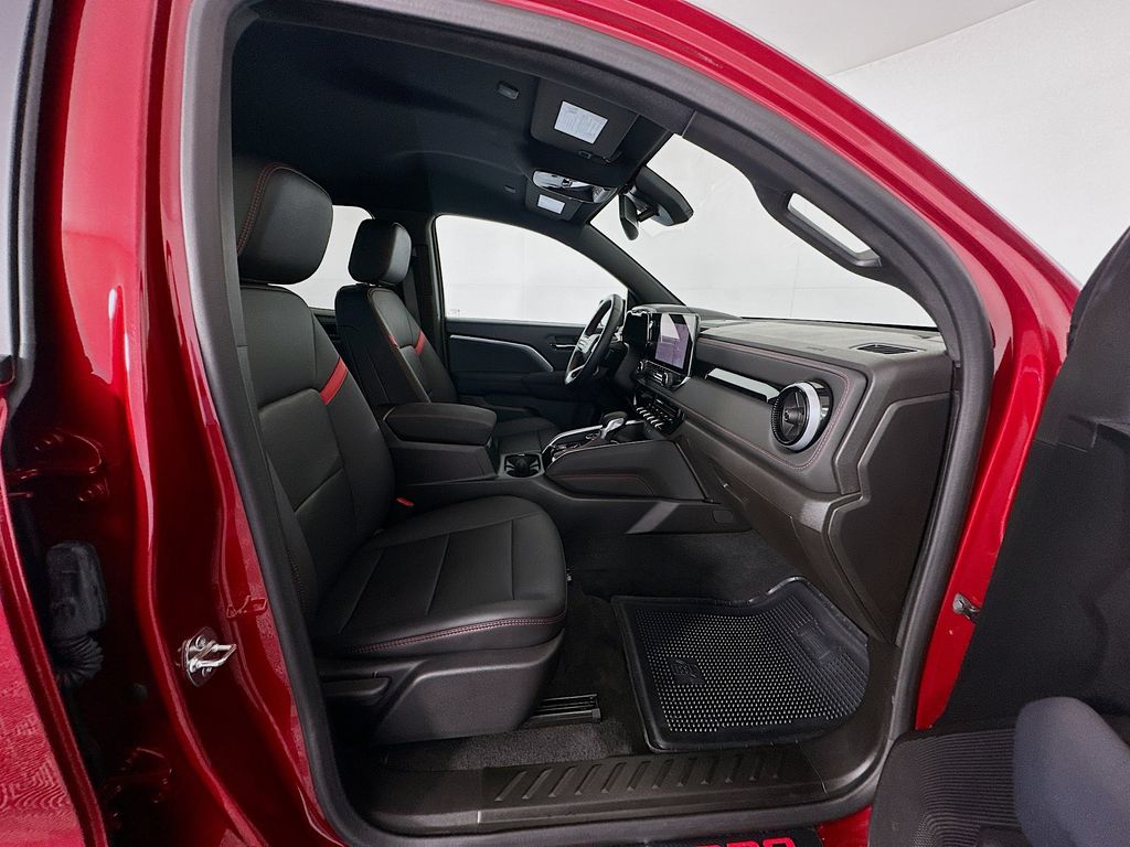 Thumbnail: 2025 Chevrolet Colorado - 29