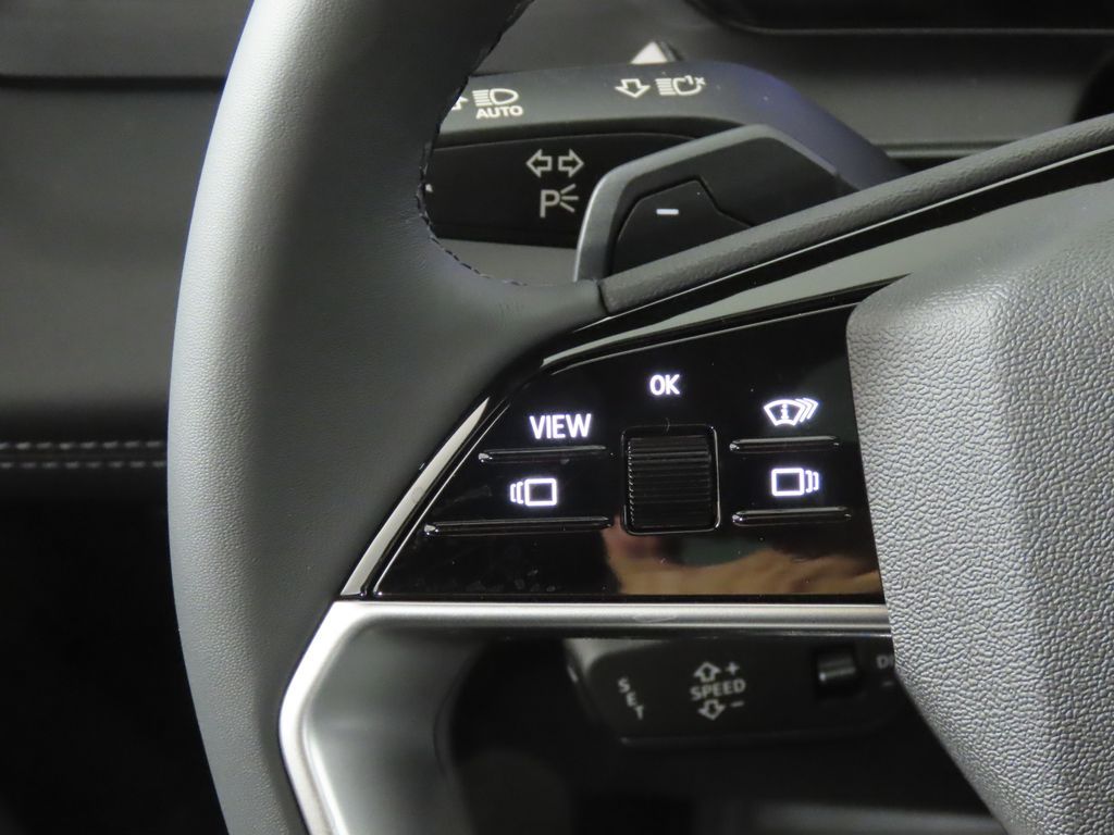 Thumbnail: 2027 Audi Q6 e-tron - 16