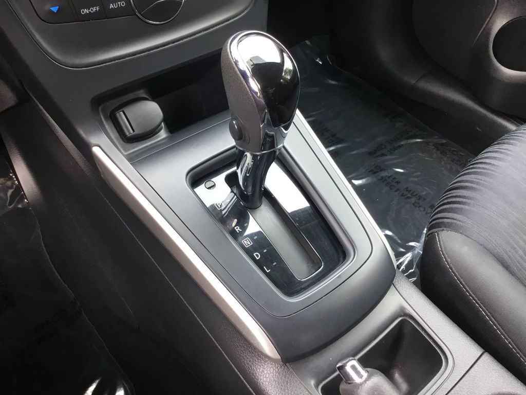 Thumbnail: 2019 Nissan Sentra - 21