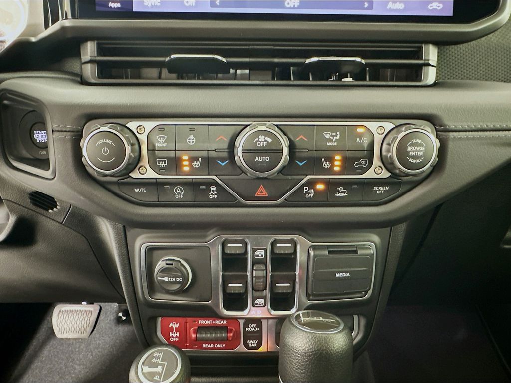 Thumbnail: 2024 Jeep Gladiator - 20