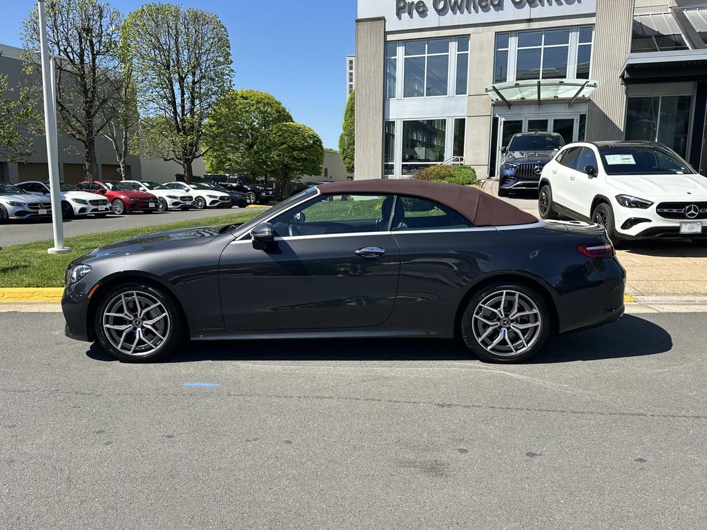 Thumbnail: 2023 Mercedes-Benz E-Class - 18