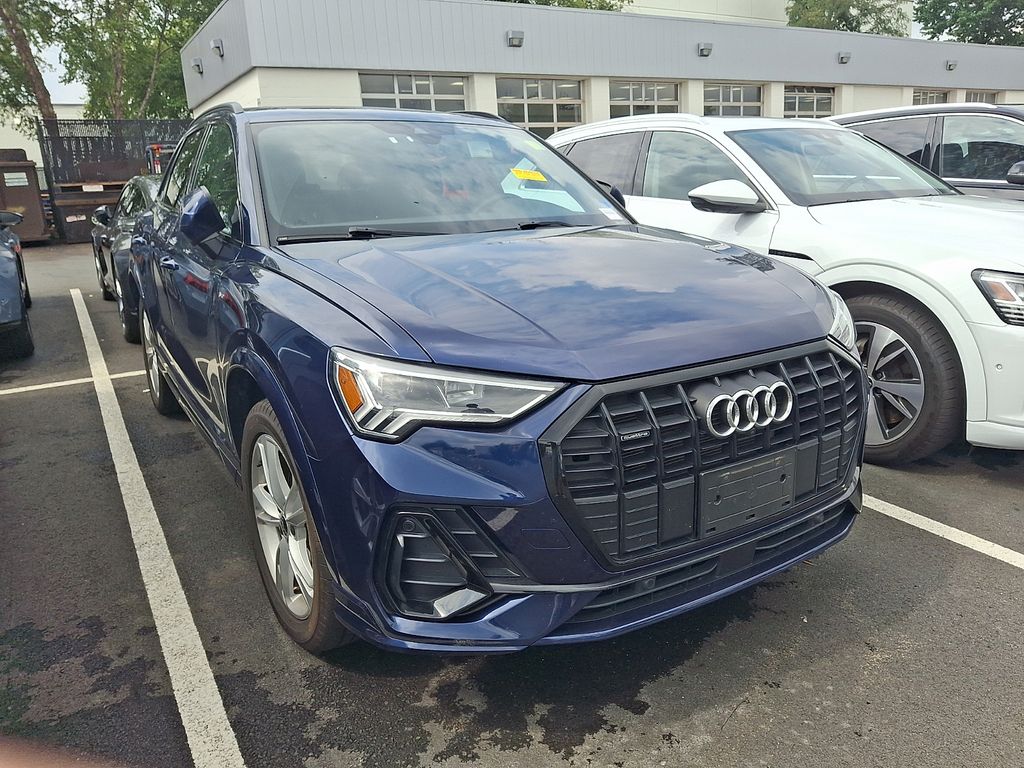 Thumbnail: 2023 Audi Q3 - 3