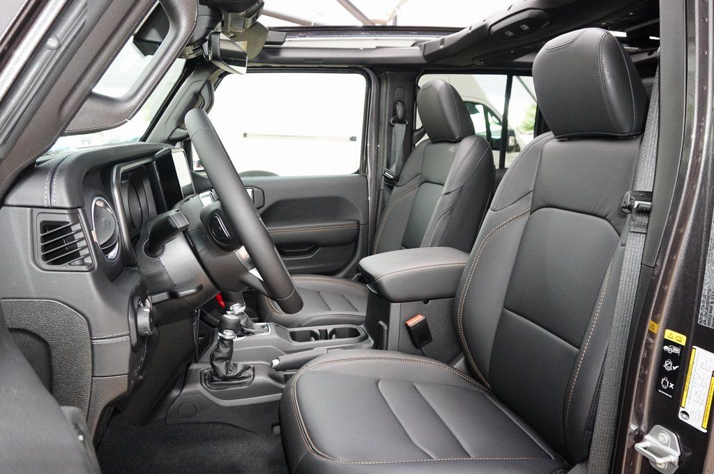 New Car 2025 Jeep Wrangler  Sahara For Sale Under $60,000 In Weatherford, Texas