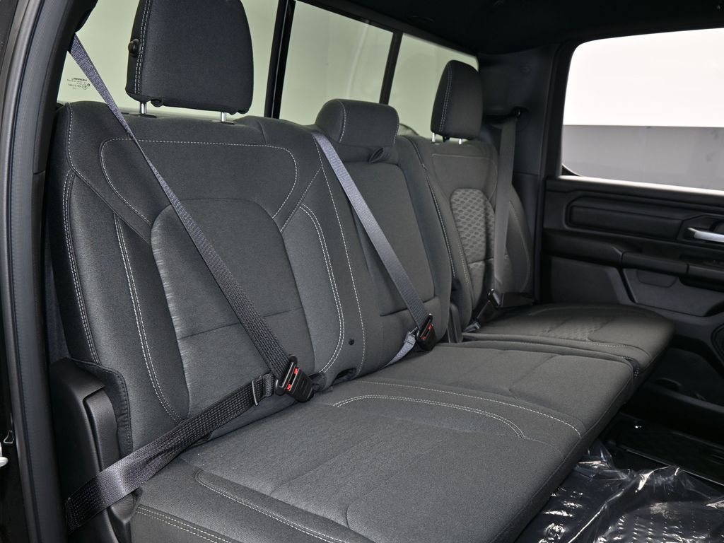 New 2026 Diamond Black Crystal Pearlcoat Ram Express image 34