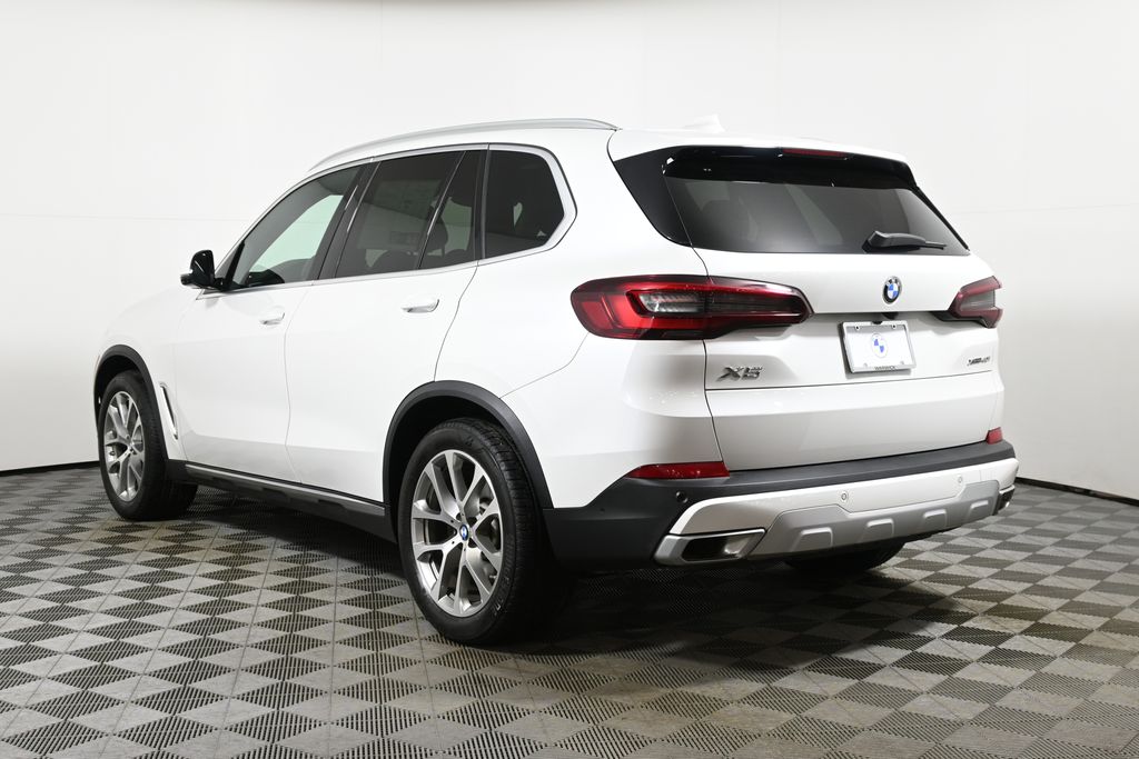 Thumbnail: 2023 BMW X5 - 5