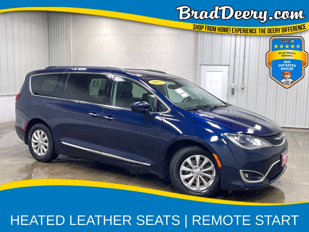 2017 Chrysler Pacifica Touring L FWD