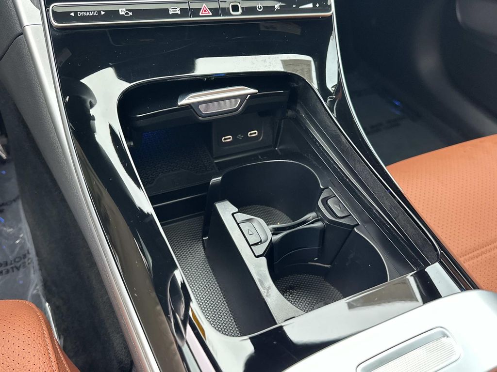 Thumbnail: 2026 Mercedes-Benz C-Class - 24