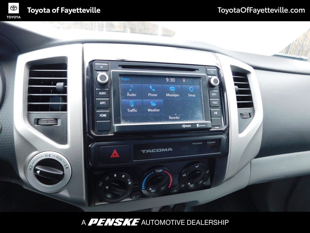 Thumbnail: 2015 Toyota Tacoma - 9