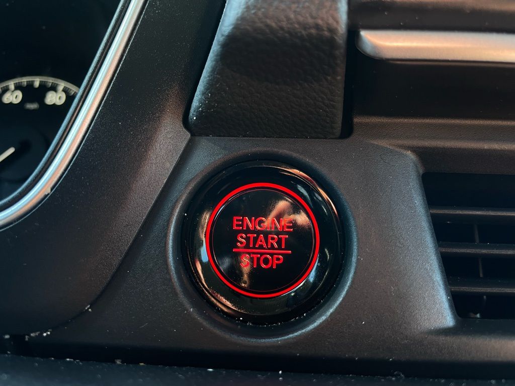 Thumbnail: 2024 Honda Pilot - 22