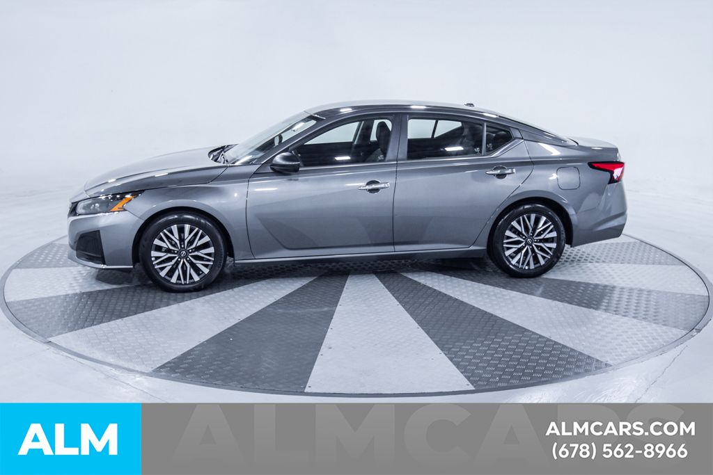 Used 2025 Gray Nissan 2.5 SV image 13